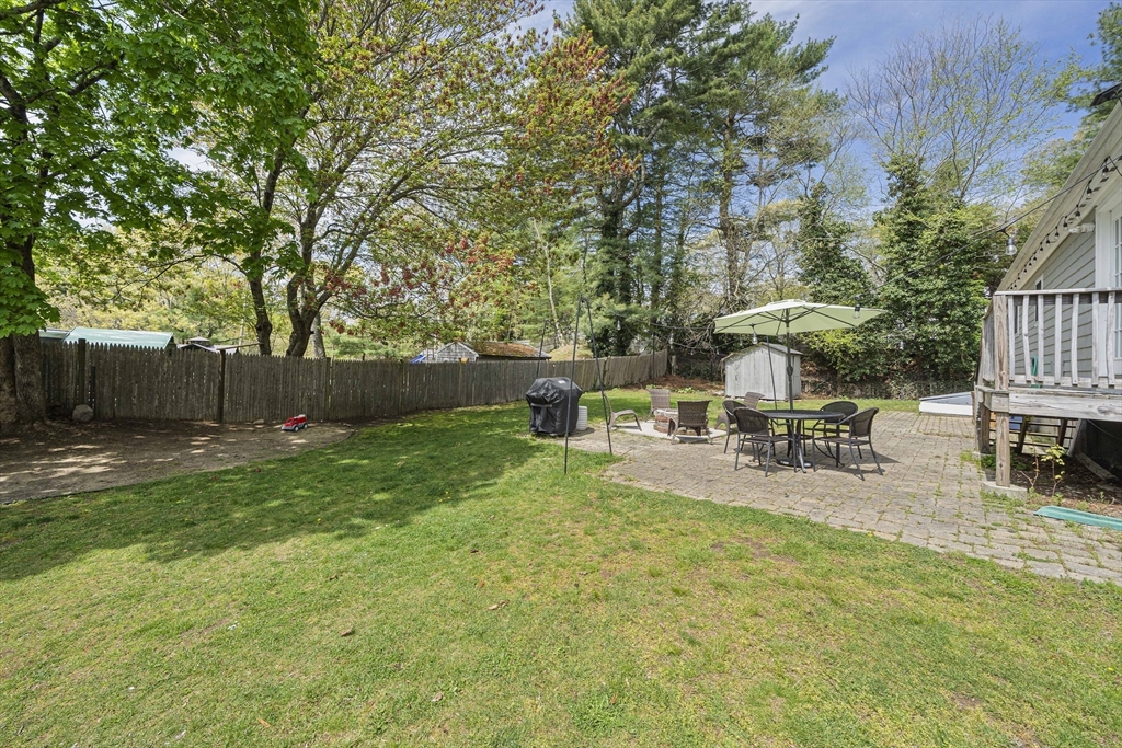 5 Pine Cir, Pembroke, MA Photo #29