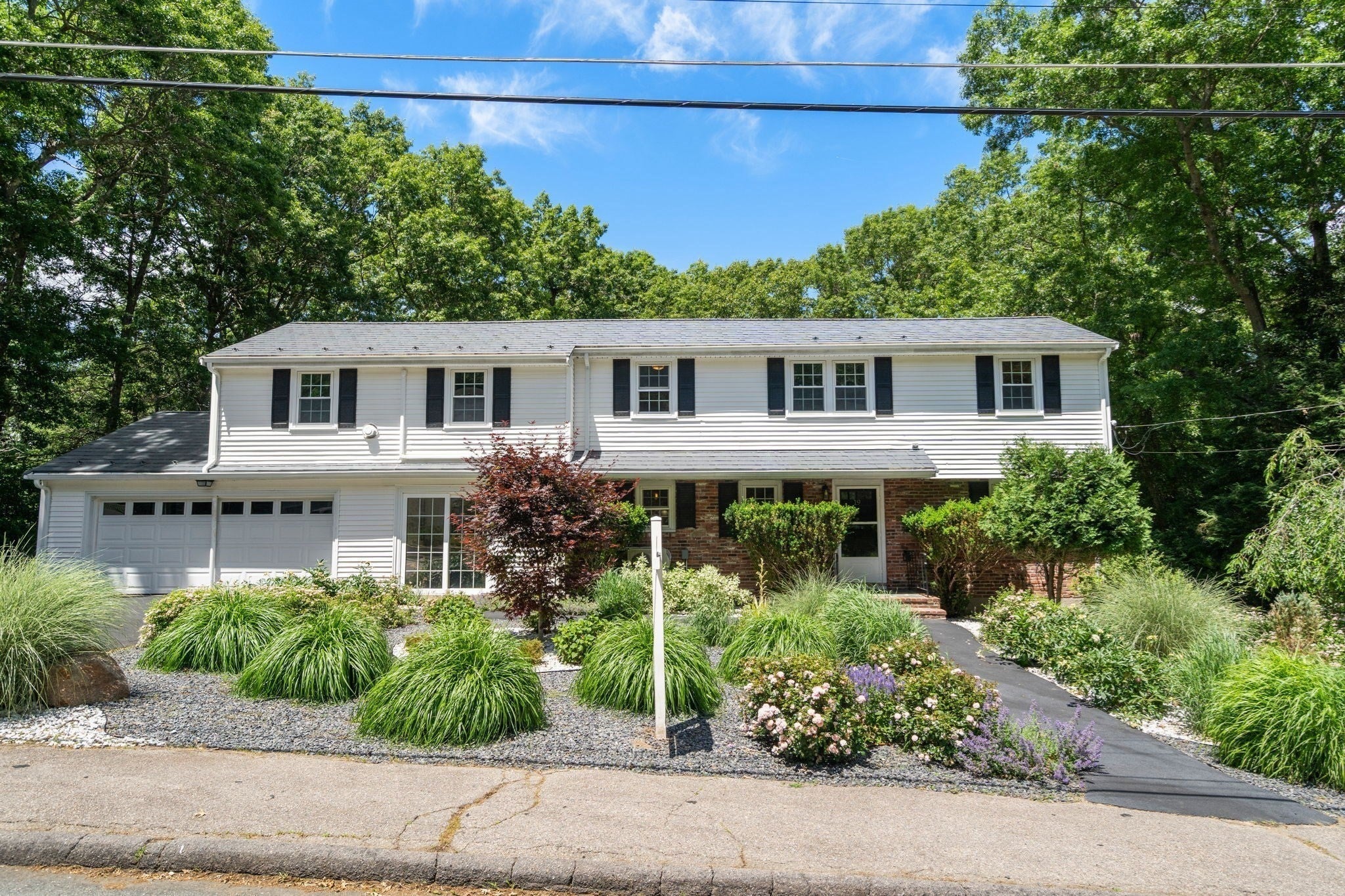 19 Country Ln