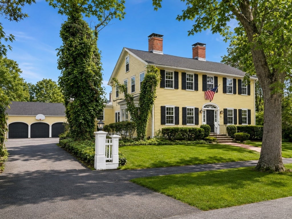Photo of 49 Salem St, Andover, MA