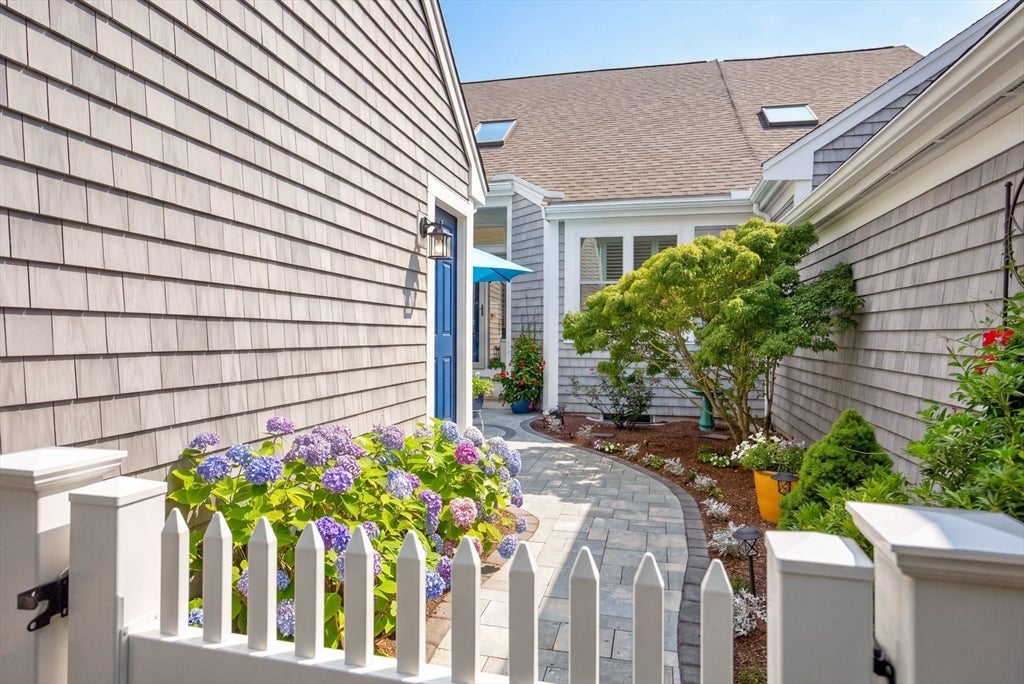 Photo of 78 Holbeck Cor, Plymouth, MA
