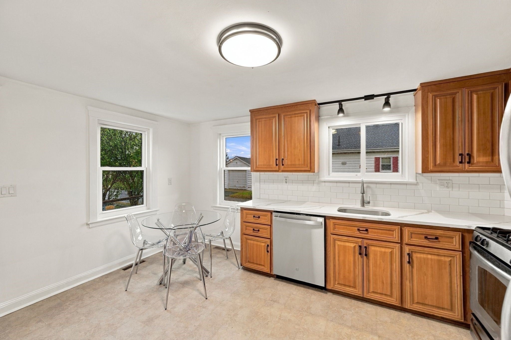 6 Norfolk Ave, Peabody, MA, 6 Norfolk Ave, Peabody, MA Photo #17