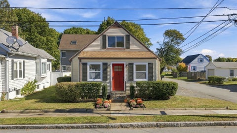 Photo of 6 Norfolk Ave, Peabody, MA 01960 (MLS # 73592305)