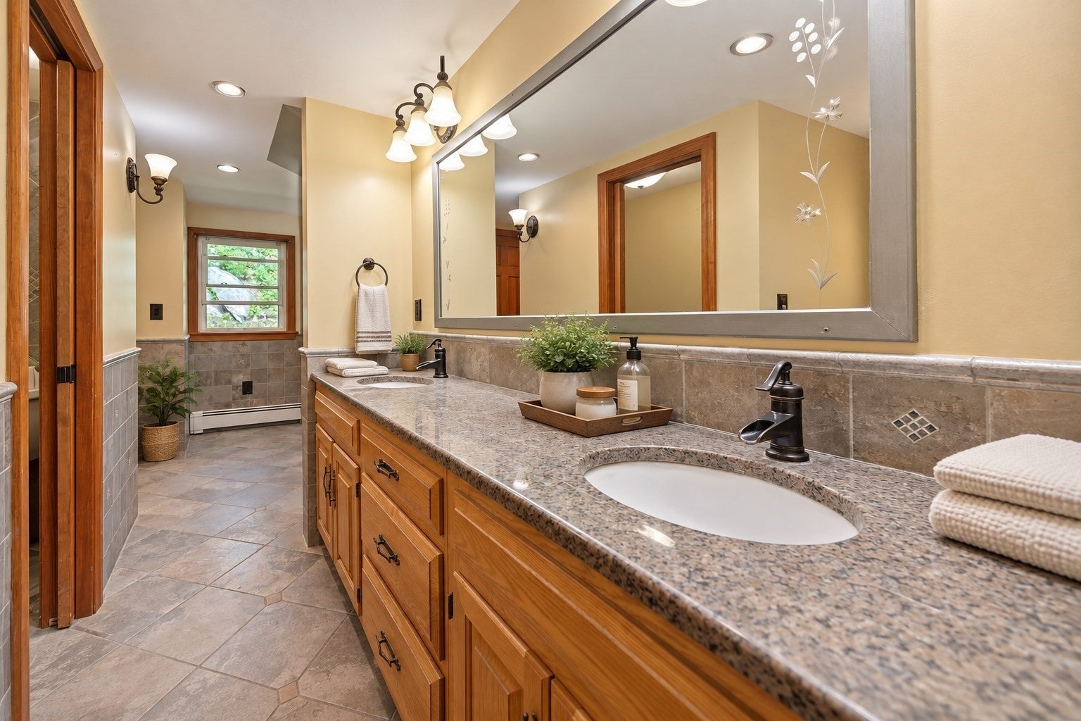 48 Davis Rd, Millbury, MA Photo #26