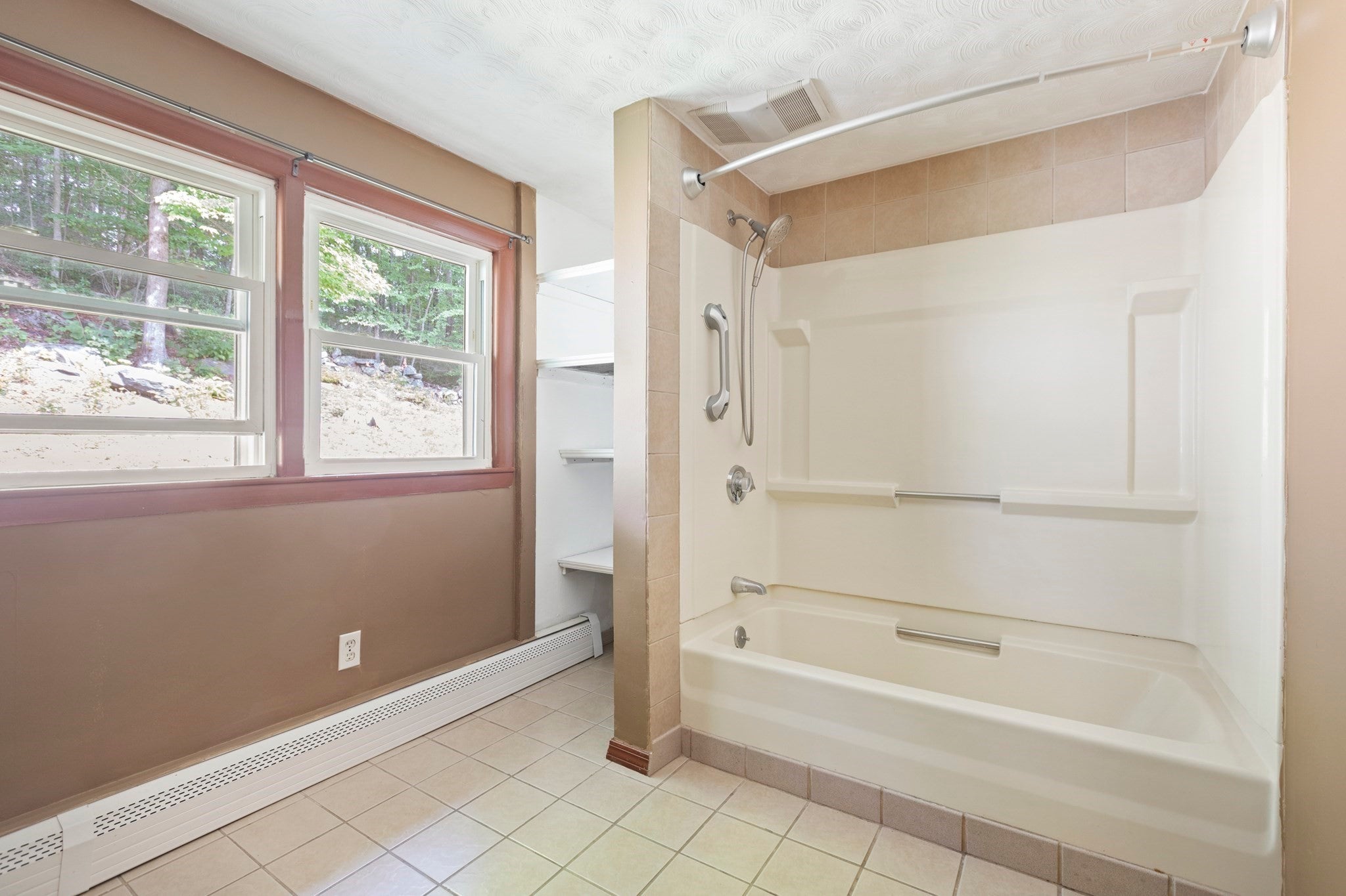 48 Davis Rd, Millbury, MA, 48 Davis Rd, Millbury, MA Photo #32