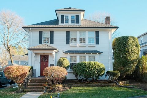 11 Whitney Rd Medford MA 02155