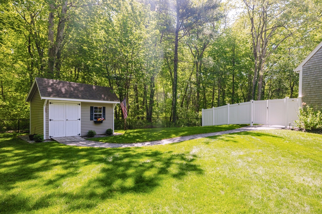 187 John Scott Blvd