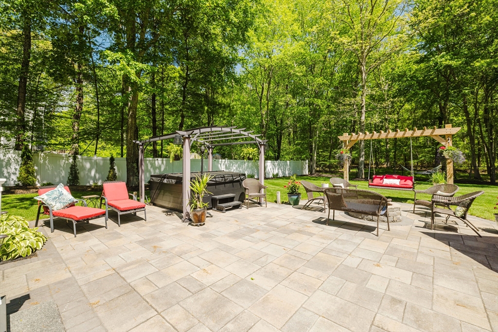 187 John Scott Blvd