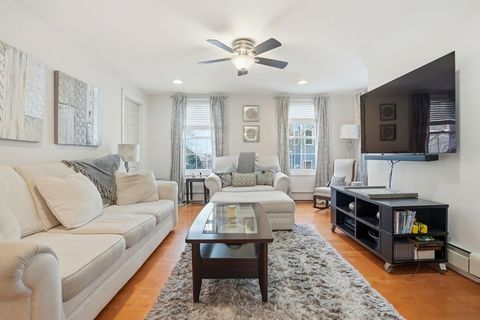 15 G Boston MA 02127