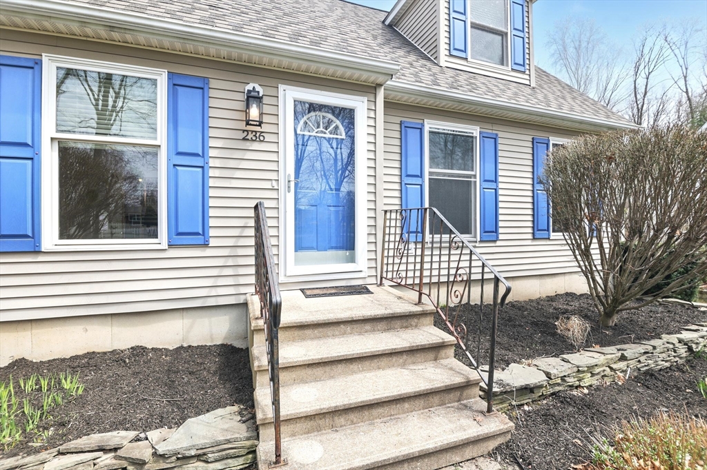 236 East St