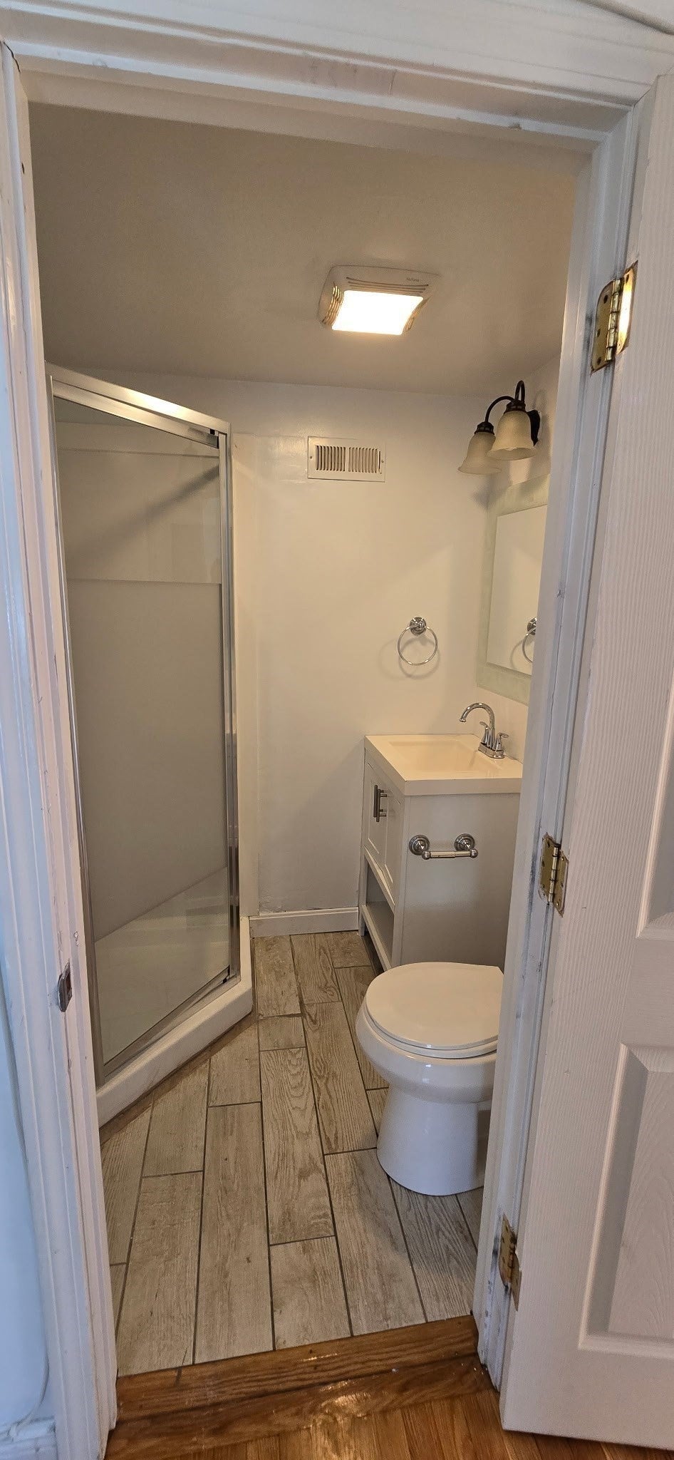 376 Ferry St, Everett, MA, 376 Ferry St, Everett, MA Photo #12