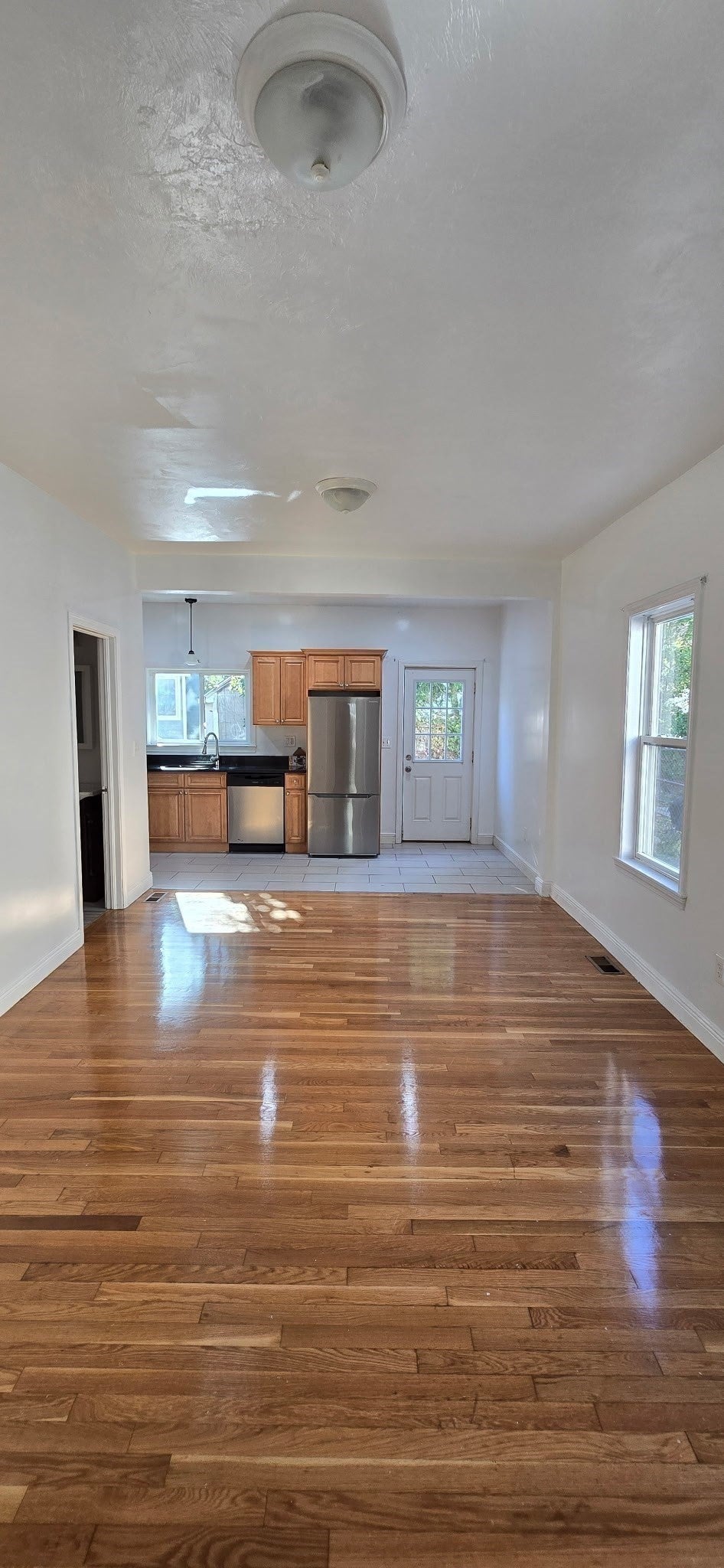 376 Ferry St, Everett, MA, 376 Ferry St, Everett, MA Photo #11