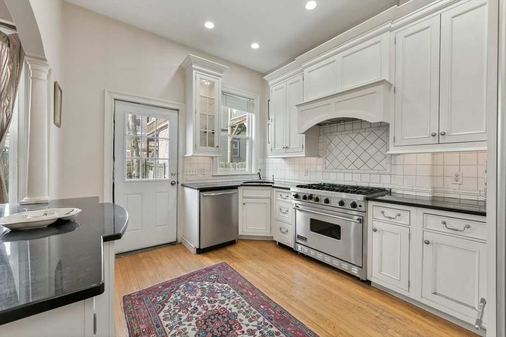 317 K St