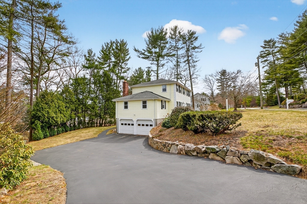 16 Eastmount Road