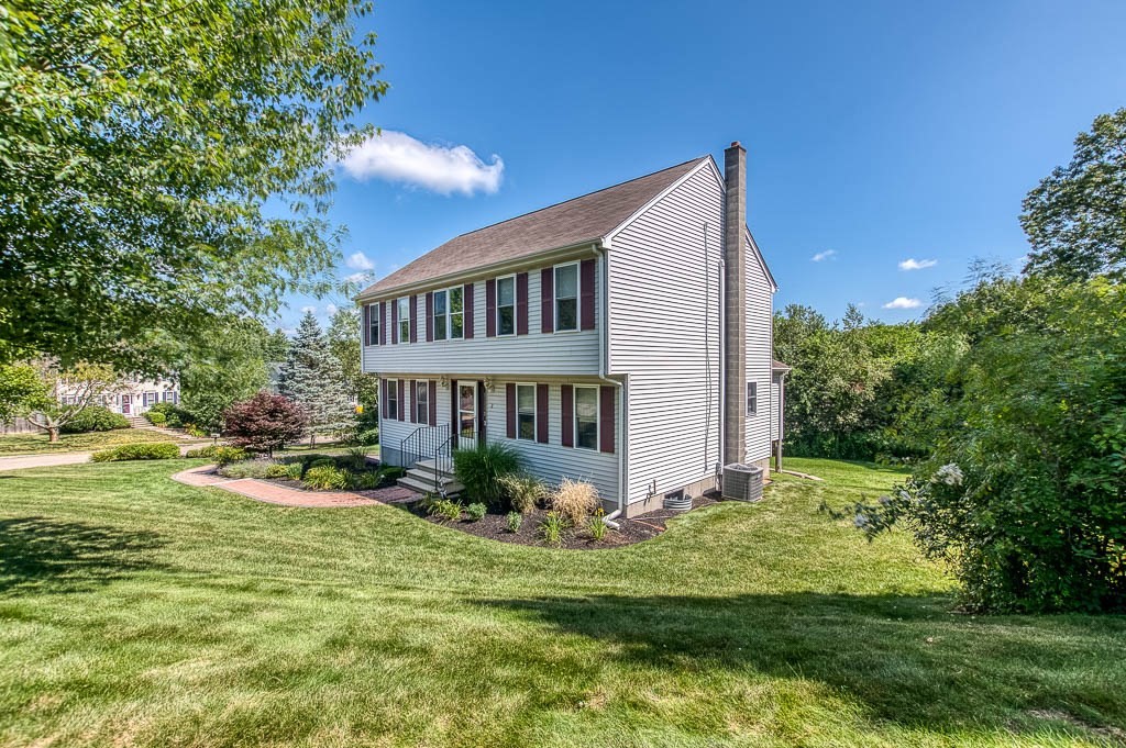 2 Cherry Tree Ln