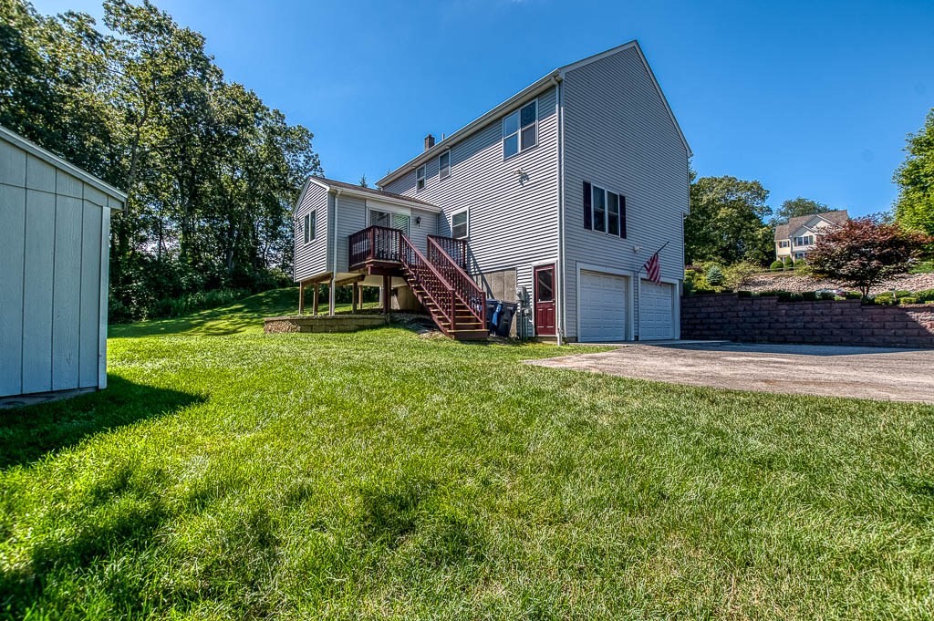 2 Cherry Tree Ln