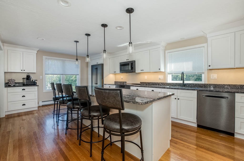2 Cherry Tree Ln