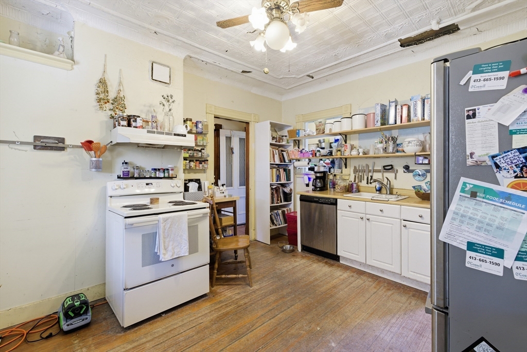 382 Pleasant St.