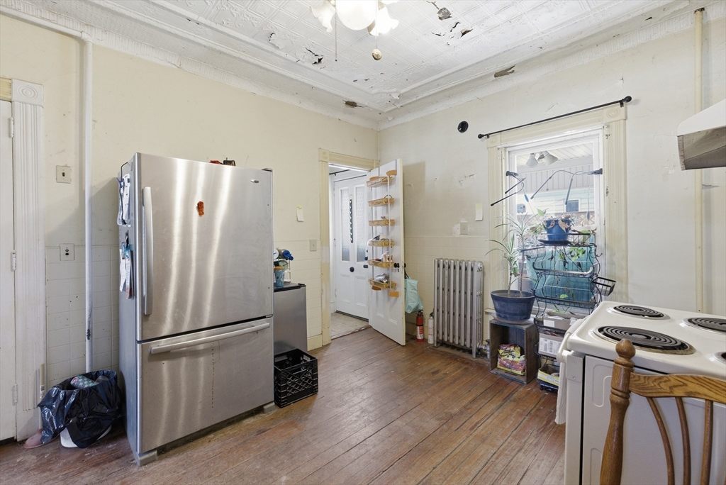 382 Pleasant St.