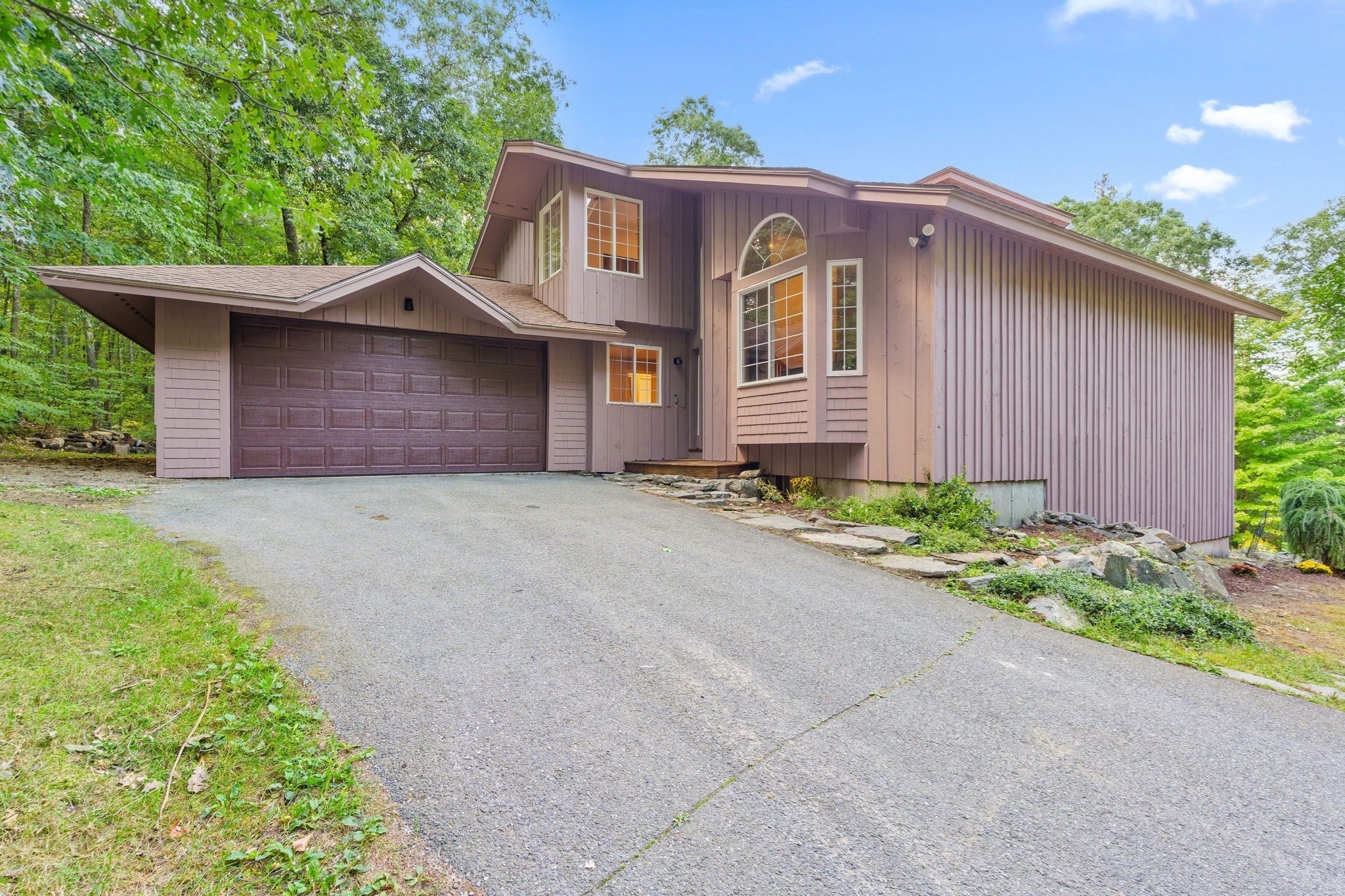 170 Old Bolton Road, Stow, MA, 170 Old Bolton Road, Stow, MA Photo #2