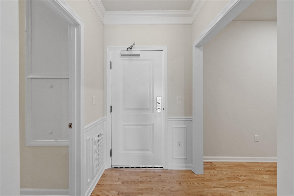 250 Martins Landing 409