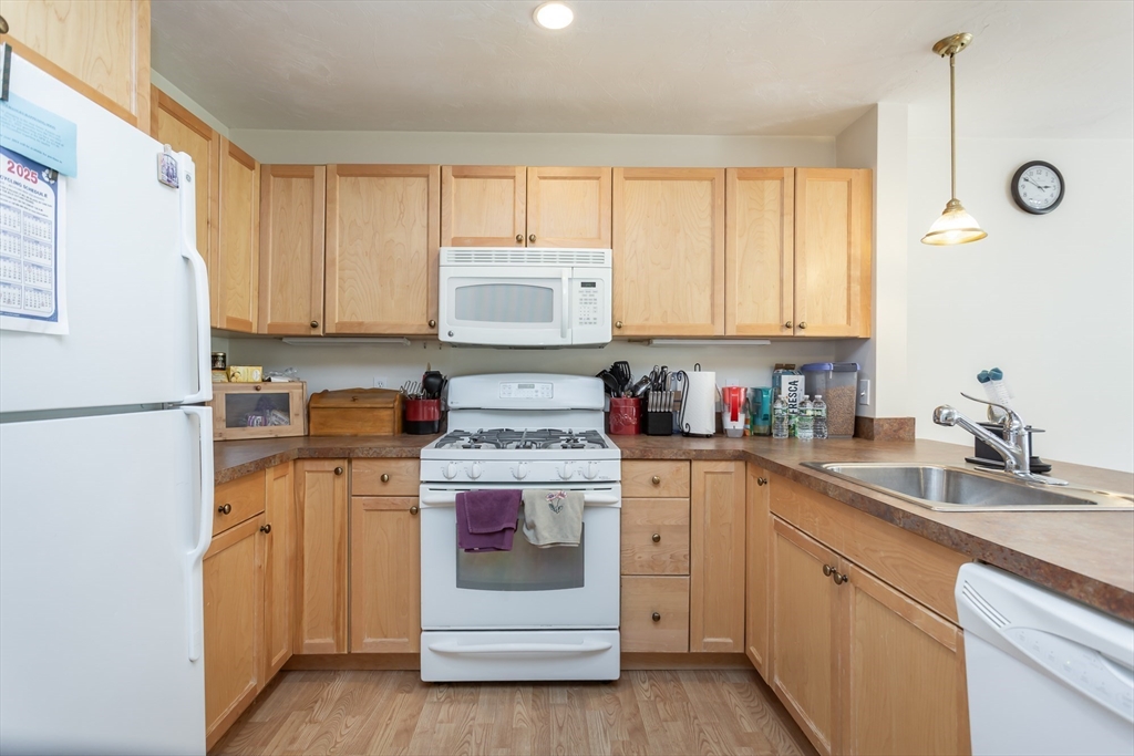 31 Sycamore Dr 31