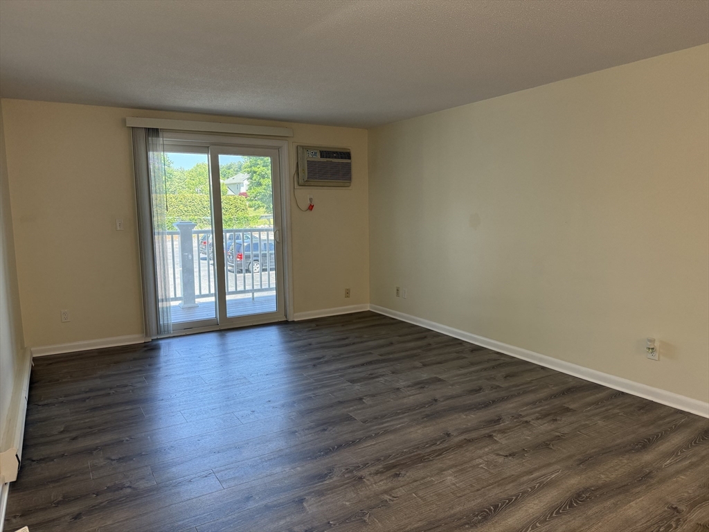 200 Manning St 19C
