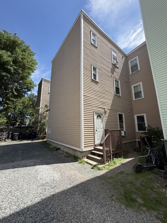 243 Columbia