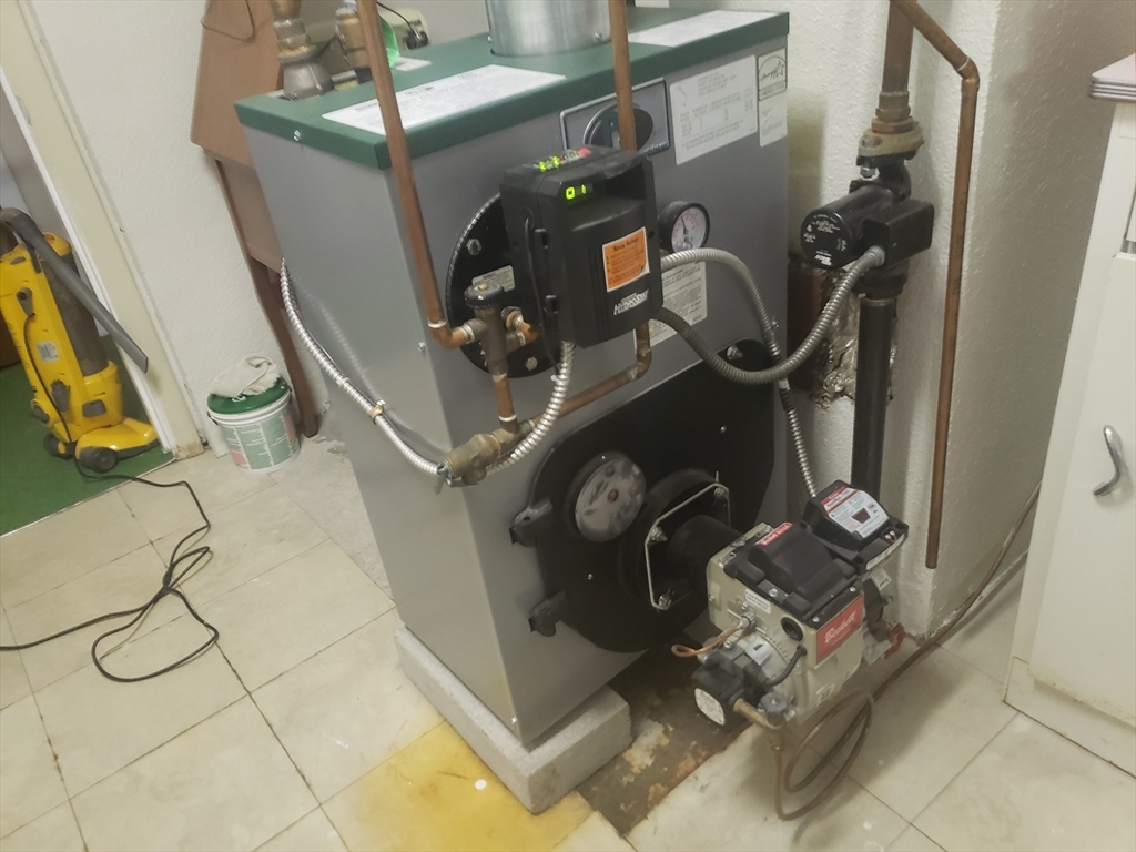 33 Narragansett Blvd