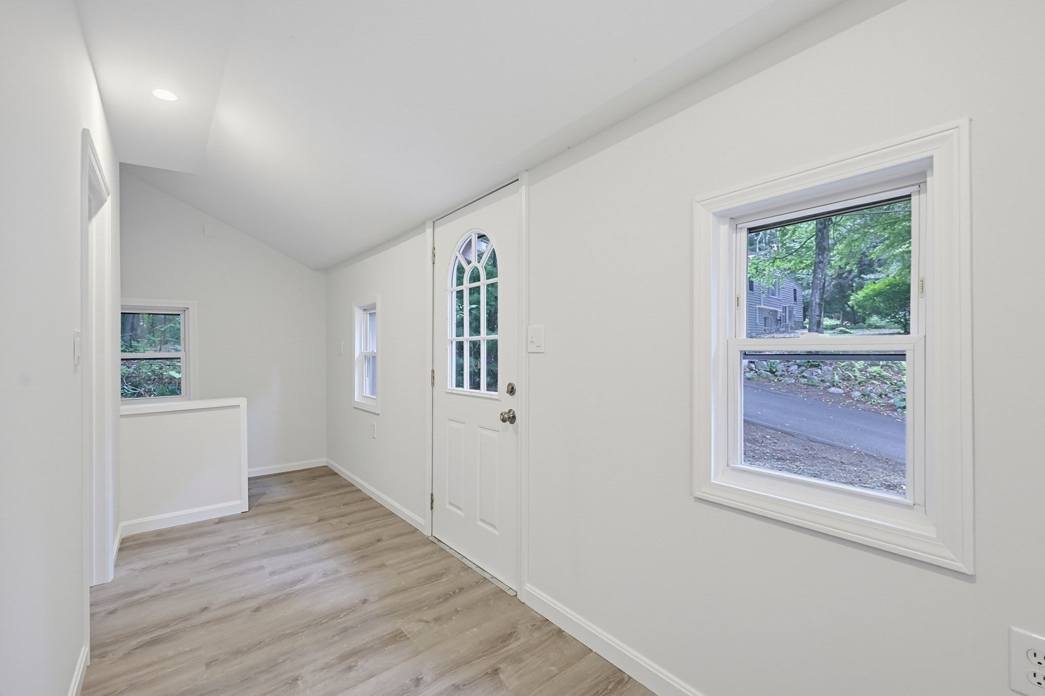 15 Yale Rd, Hopkinton, MA, 15 Yale Rd, Hopkinton, MA Photo #18