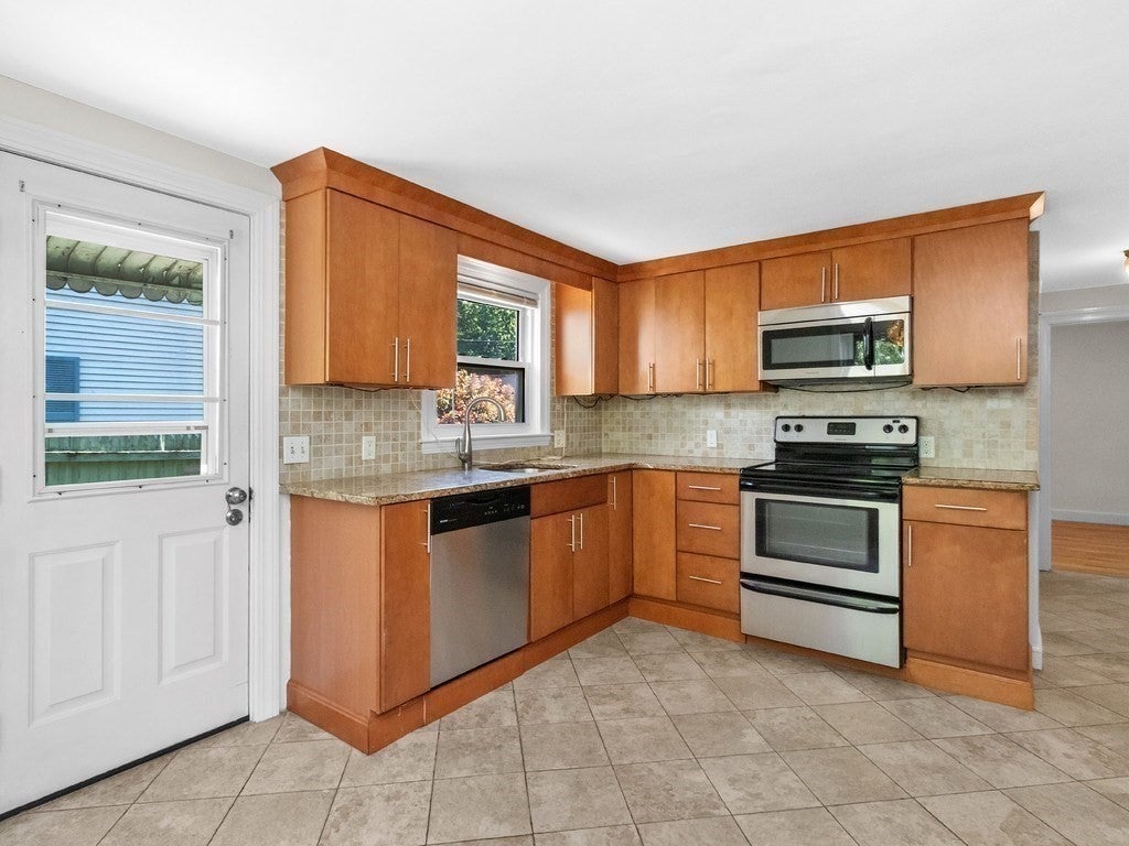 194 Weston Street, Waltham, MA, 194 Weston Street, Waltham, MA Photo #5