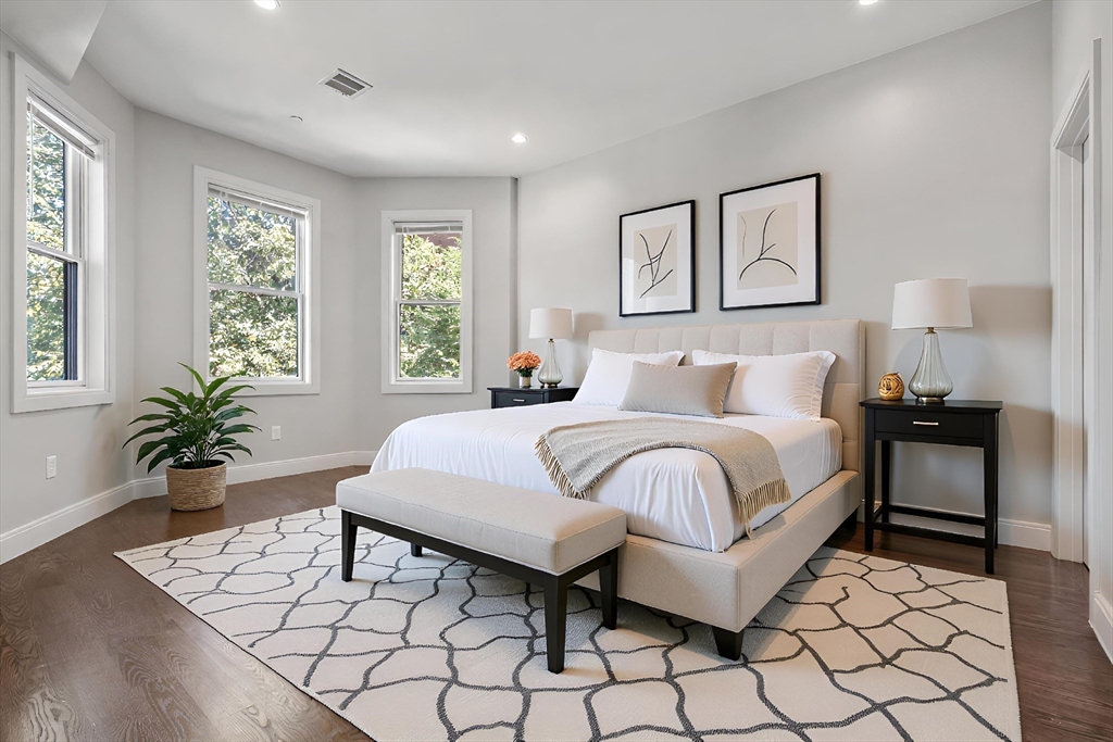 7 Langford Park 3
