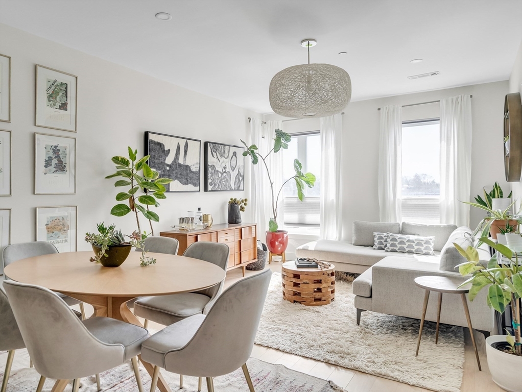 1963-1975 Massachusetts Avenue 401