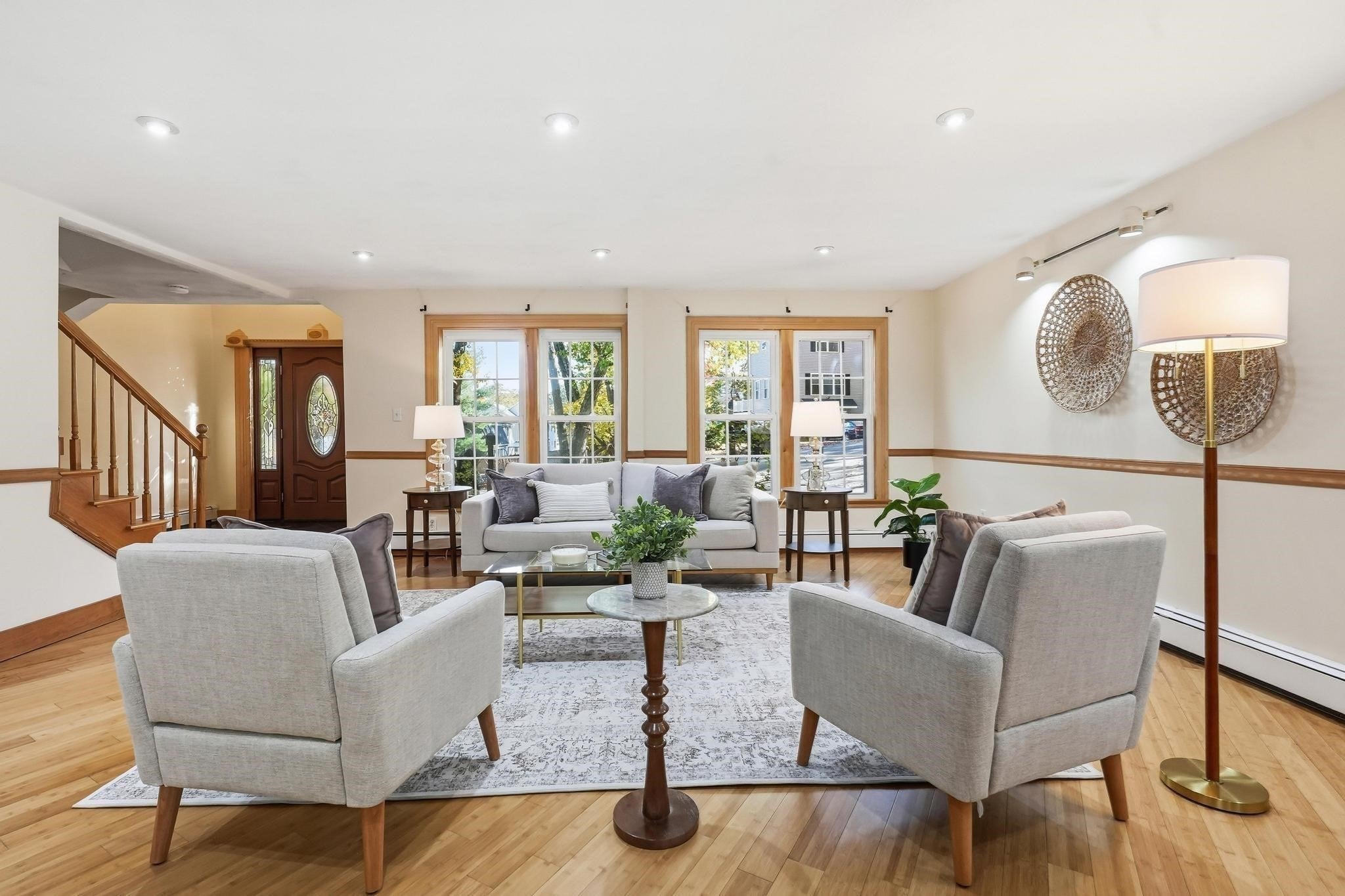 17 Pathwood Ave, Burlington, MA Photo #6