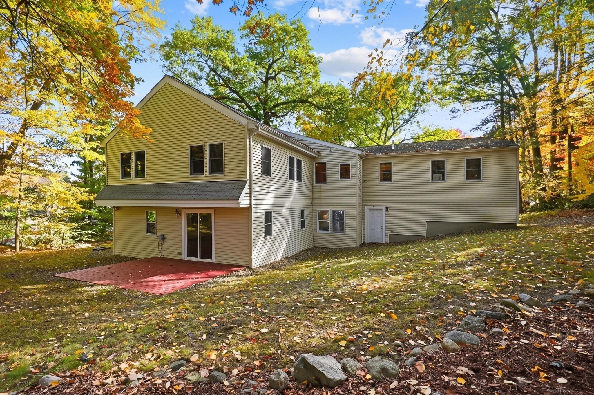 17 Pathwood Ave, Burlington, MA Photo #40