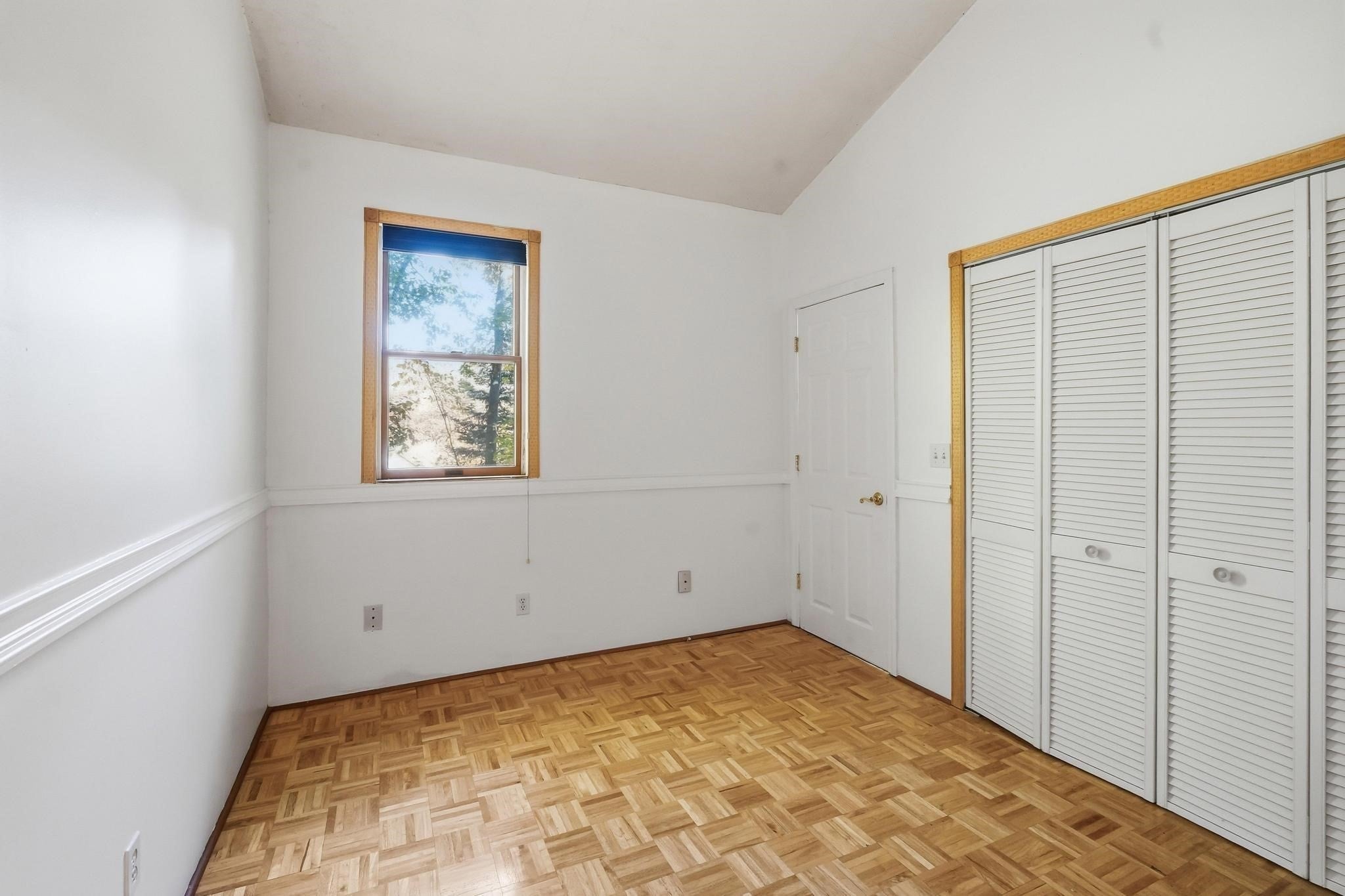 17 Pathwood Ave, Burlington, MA Photo #29
