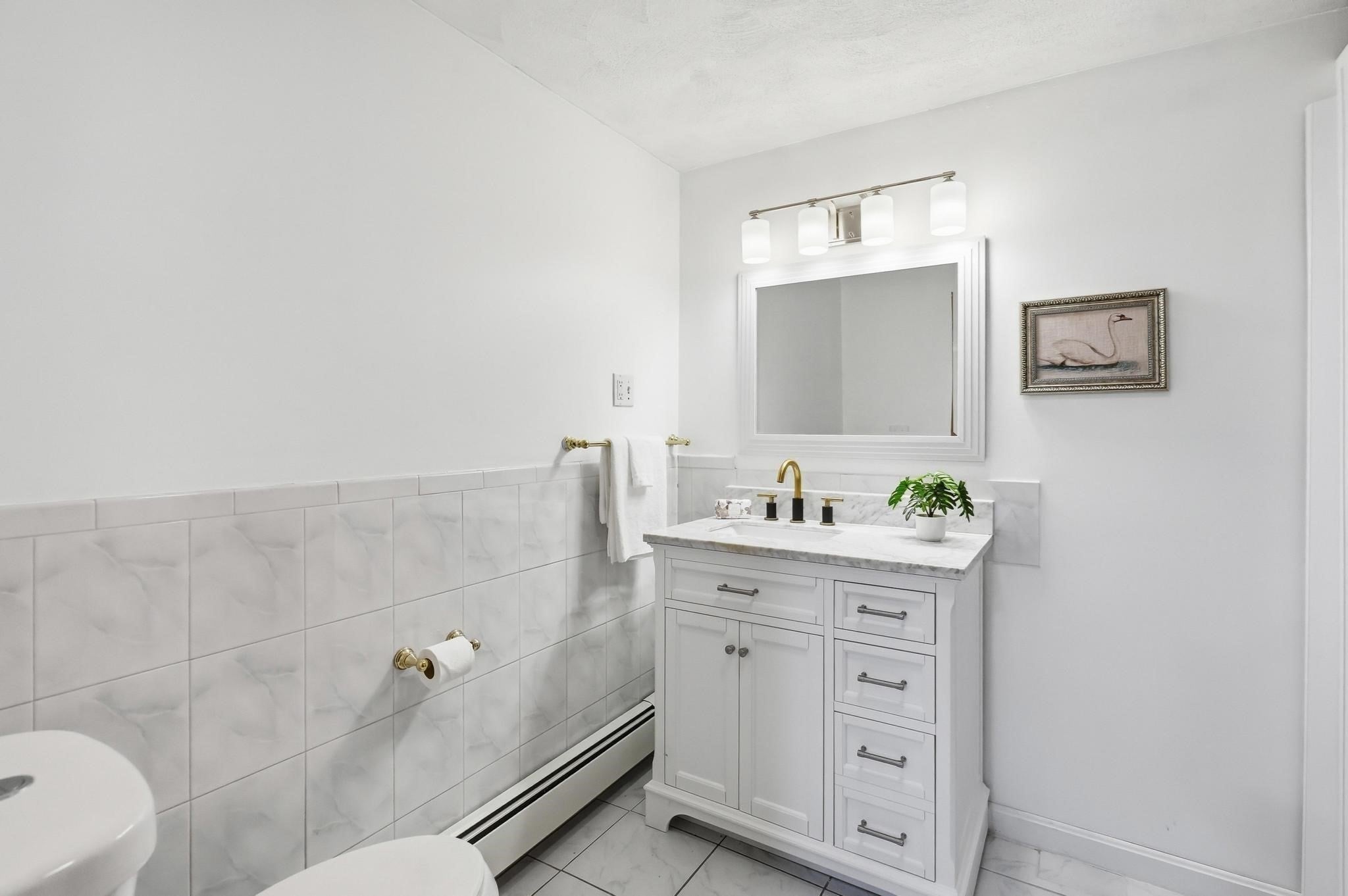 17 Pathwood Ave, Burlington, MA Photo #17
