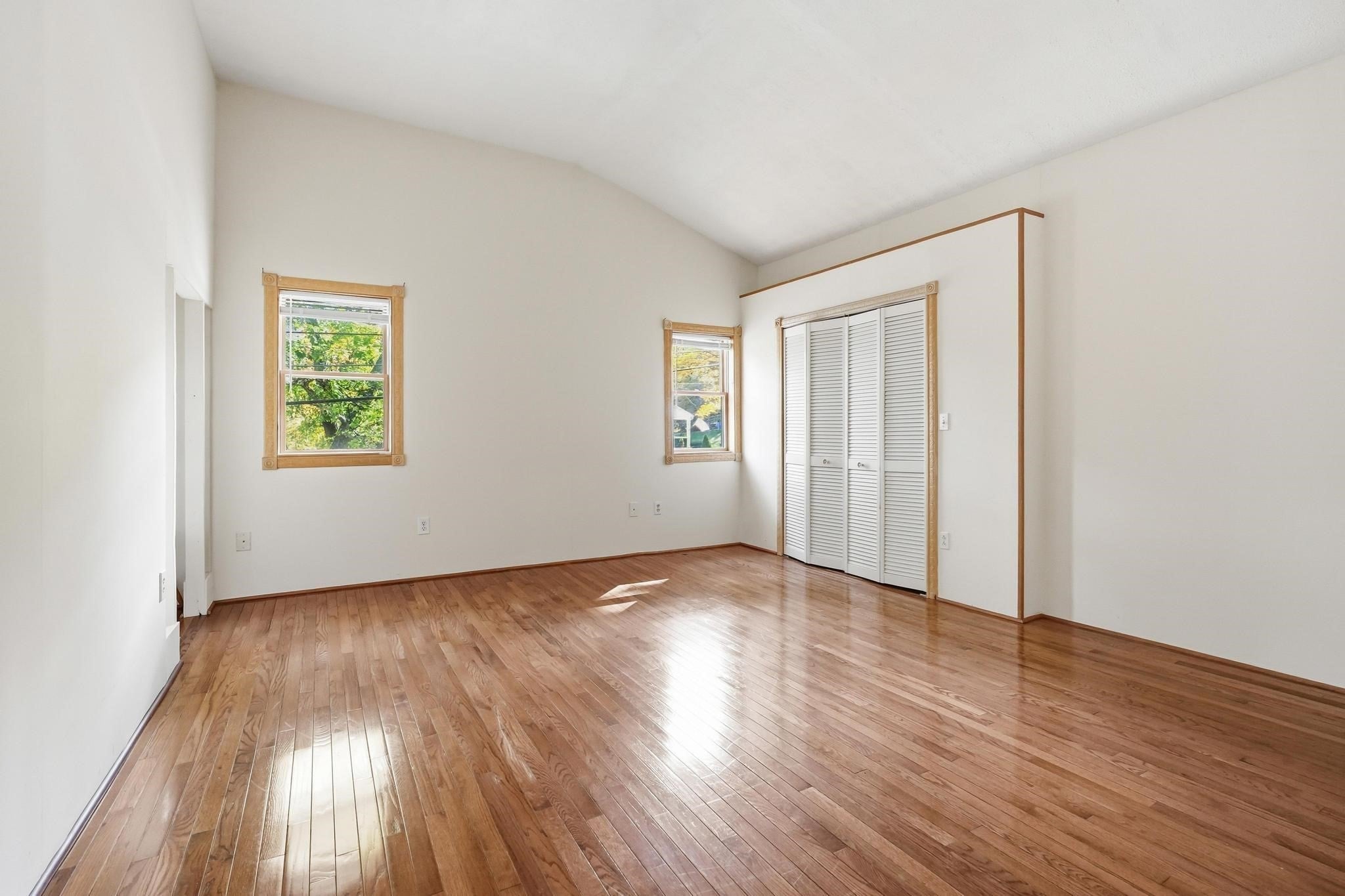 17 Pathwood Ave, Burlington, MA Photo #20