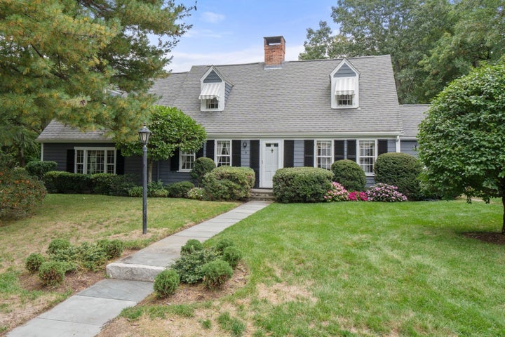 Photo 1 of 37 — 9 Oakley Rd, Dover, MA 02030