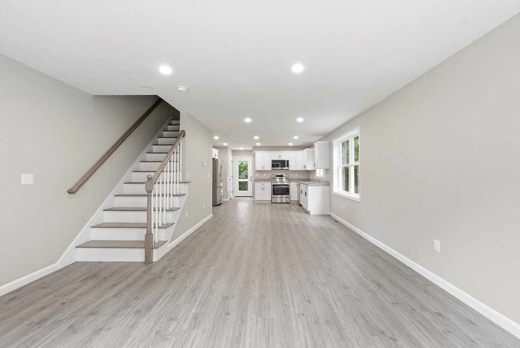 71 Pine St #B, Warren, MA, 71 Pine St #B, Warren, MA Photo #10