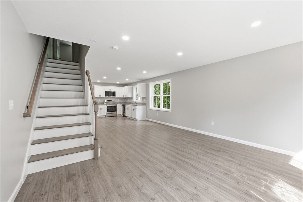71 Pine St #B, Warren, MA, 71 Pine St #B, Warren, MA Photo #9