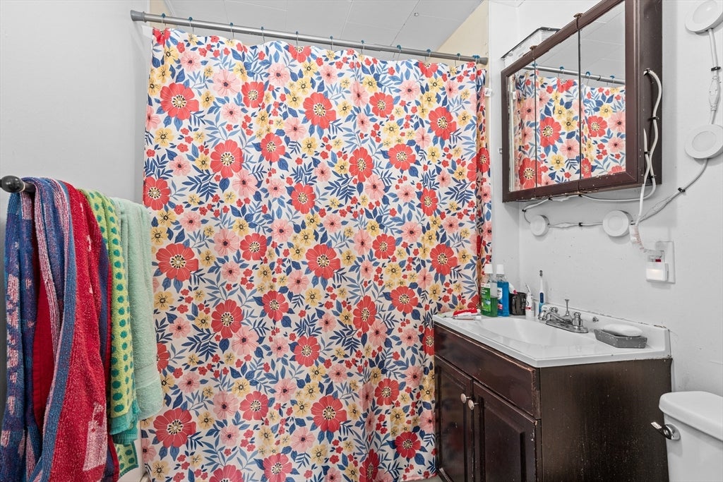 102 Sayles Street, Southbridge, MA Photo #24