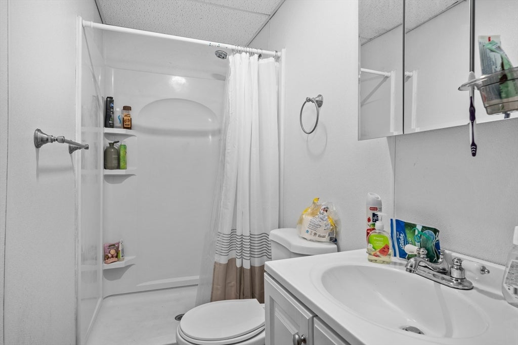 102 Sayles Street, Southbridge, MA Photo #19