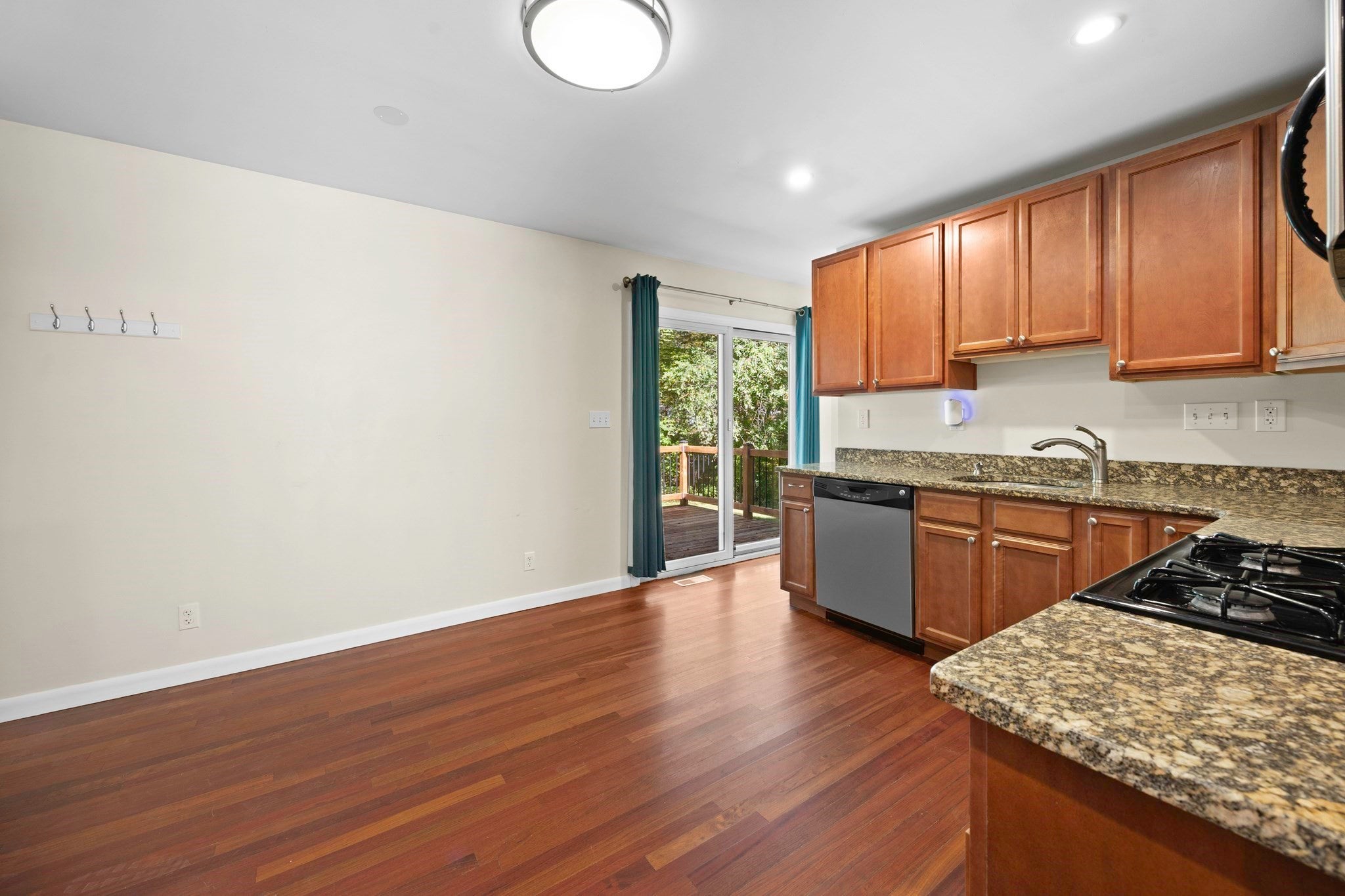 699 Benson Road, Northbridge, MA Photo #7