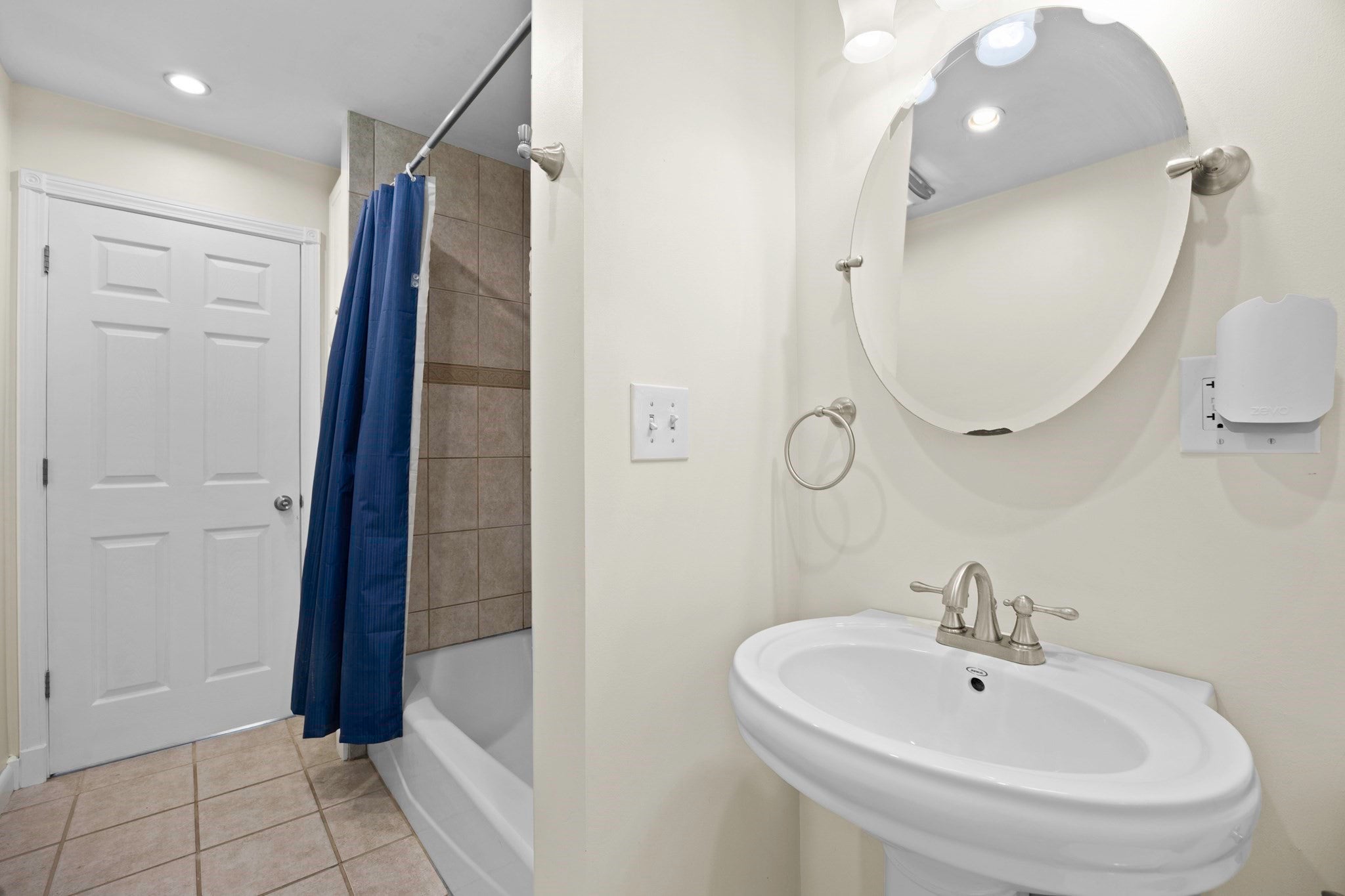 699 Benson Road, Northbridge, MA Photo #12