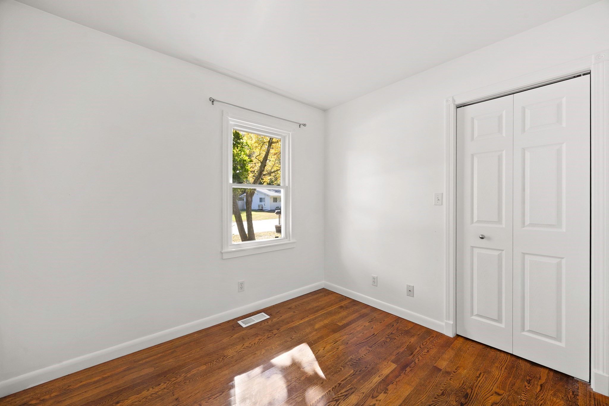 699 Benson Road, Northbridge, MA Photo #16