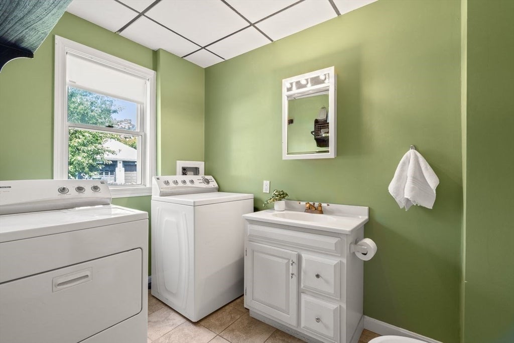 129 Maple Street, Lynn, MA, 129 Maple Street, Lynn, MA Photo #15
