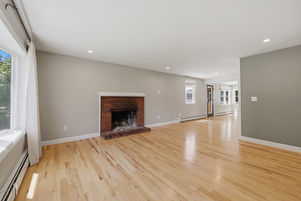14 Hemlock Drive