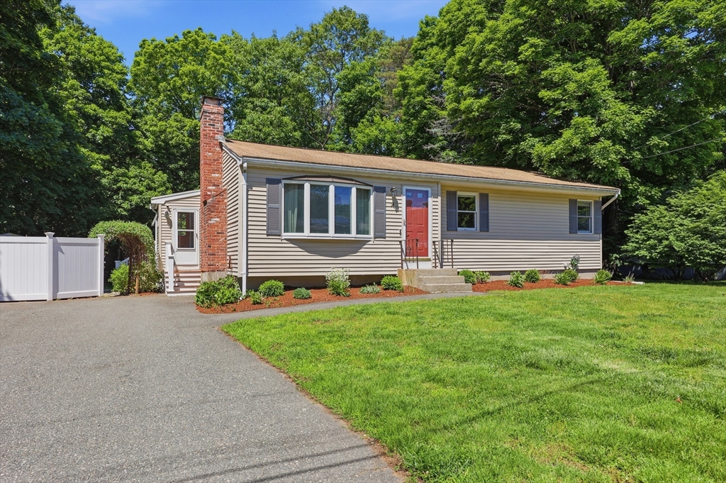 14 Hemlock Drive