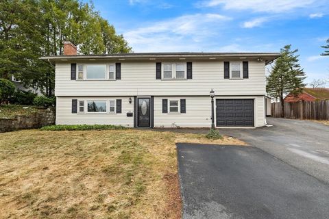22 Indian Hill Rd Wakefield MA 01880