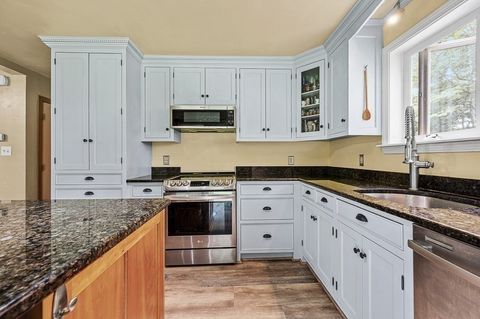 18 Old Worcester Rd Ext Charlton MA 01507